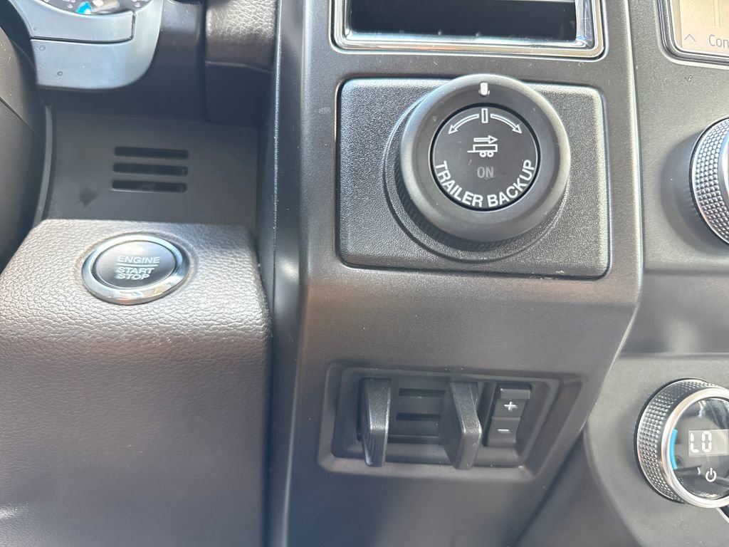 Used 2021 Ford Expedition Max Limited image 27