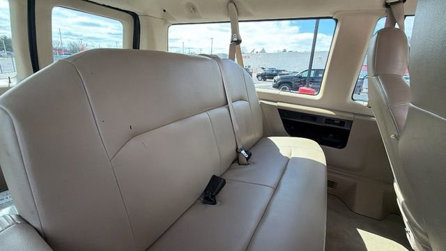 Used 2013 Ford E-150 and Econoline 150 XLT w/ XLT Premium Pkg image 23