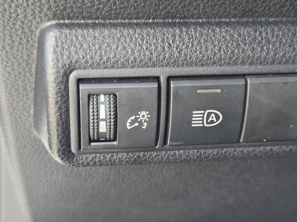Used 2026 Toyota Corolla LE FWD image 24
