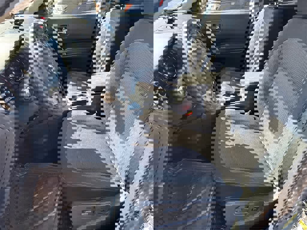 Used 2011 Nissan Rogue SV w/ Premium Pkg image 8