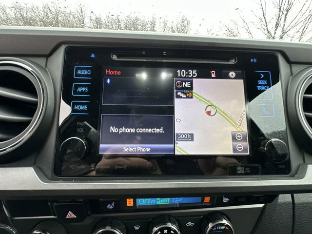 Used 2017 Toyota Tacoma TRD Sport w/ Premium & Technology Package image 23