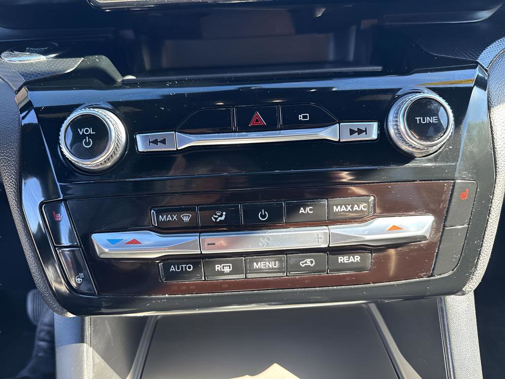 Used 2022 Ford Explorer ST-Line w/ Class IV Trailer Tow Package image 16