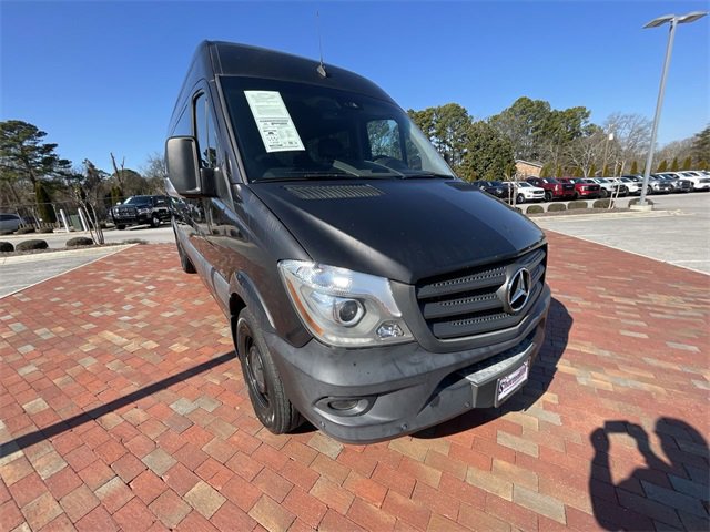 Used 2016 Mercedes-Benz Sprinter 2500 image 38