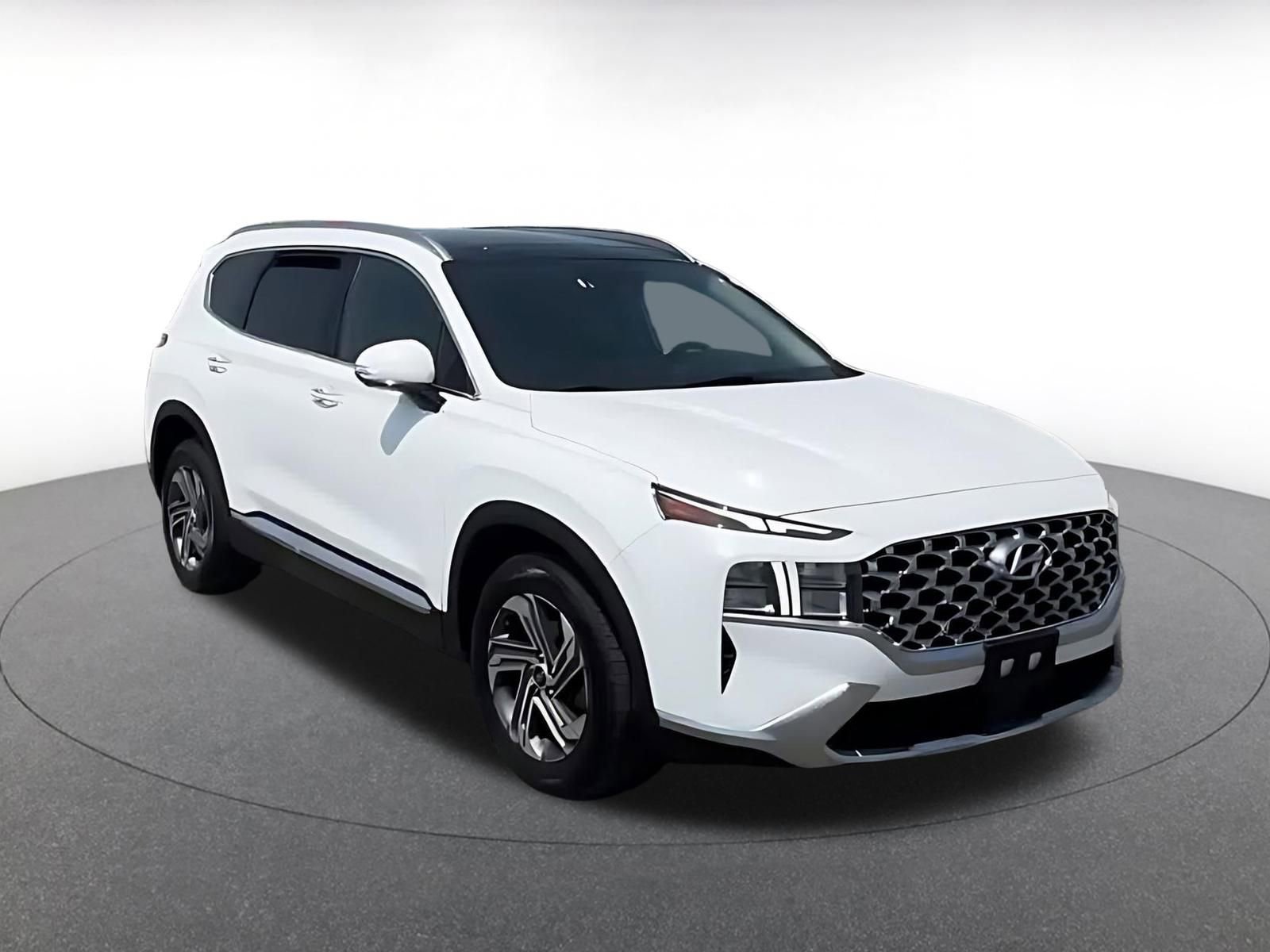 Used 2023 Hyundai Santa Fe SEL w/ Premium Package FWD image 3