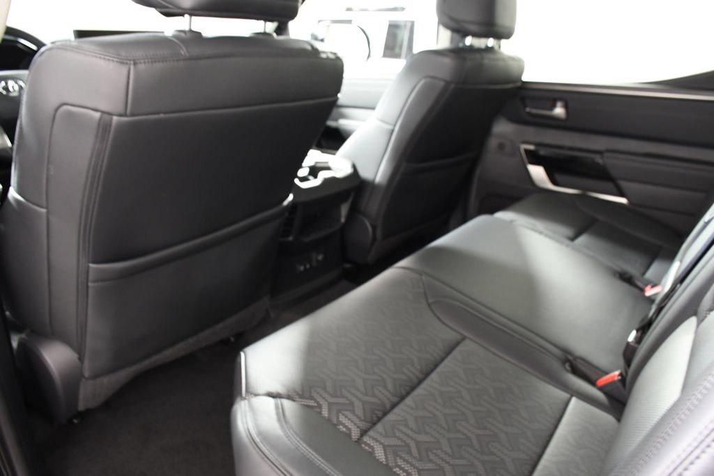 Used 2024 Toyota Tundra Limited AWD/4WD image 27