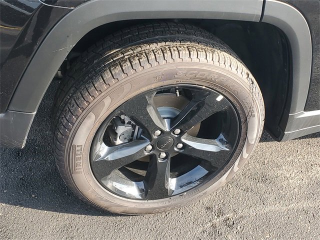 New 2025 Jeep Grand Cherokee Limited w/ Luxury Tech Group II image 5