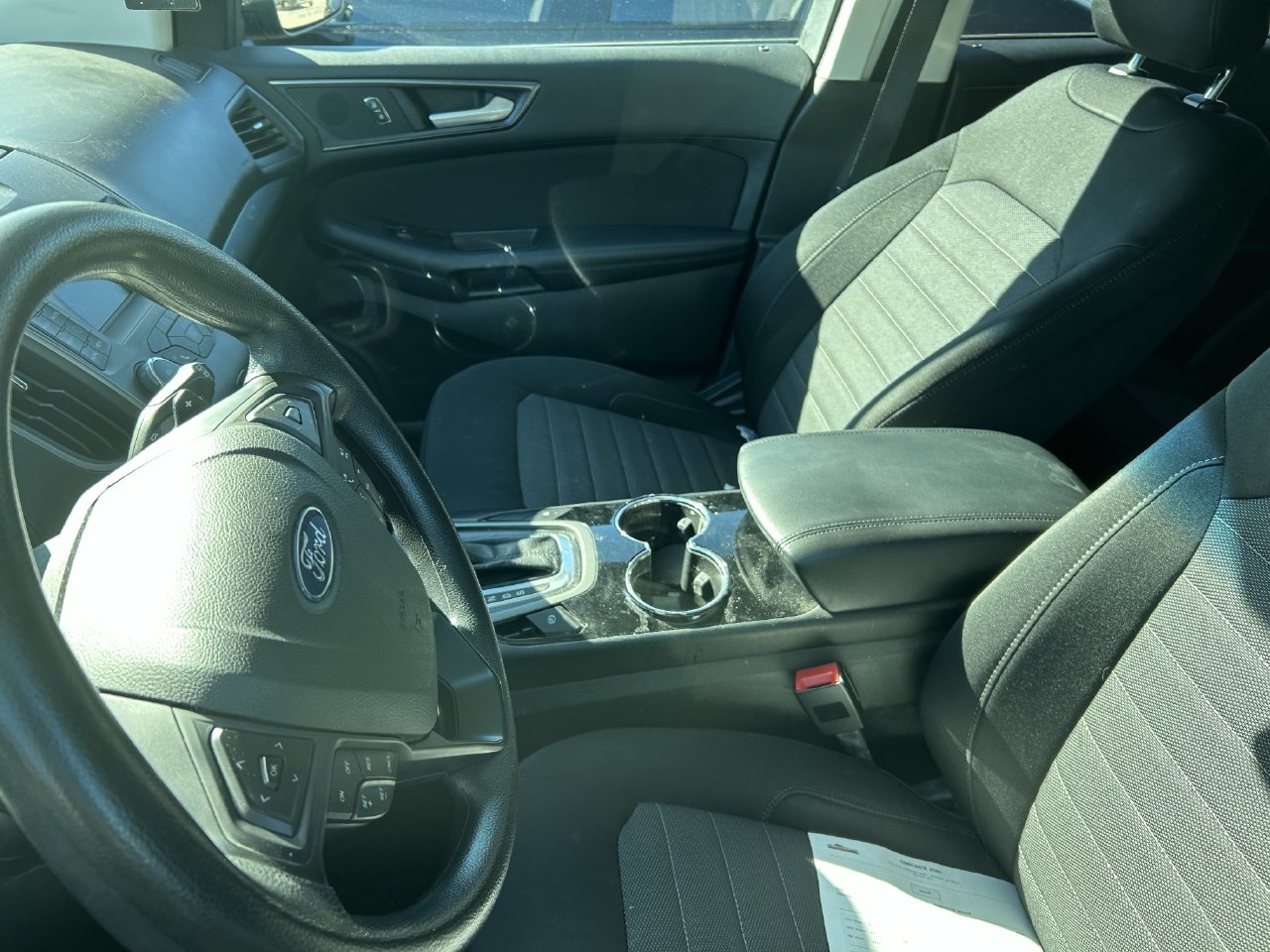 Used 2018 Ford Edge SE FWD image 10