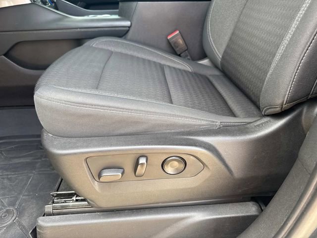 Used 2021 Chevrolet Suburban LS RWD image 24