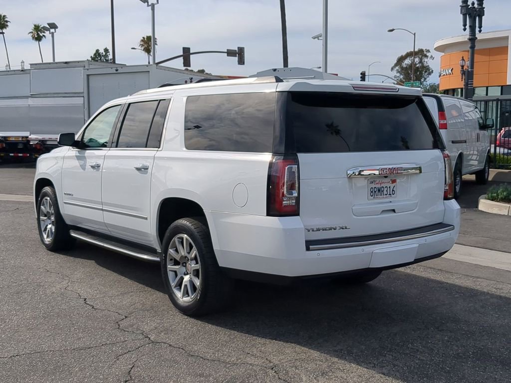 Used 2020 GMC Yukon XL Denali w/ Open Road Package image 4