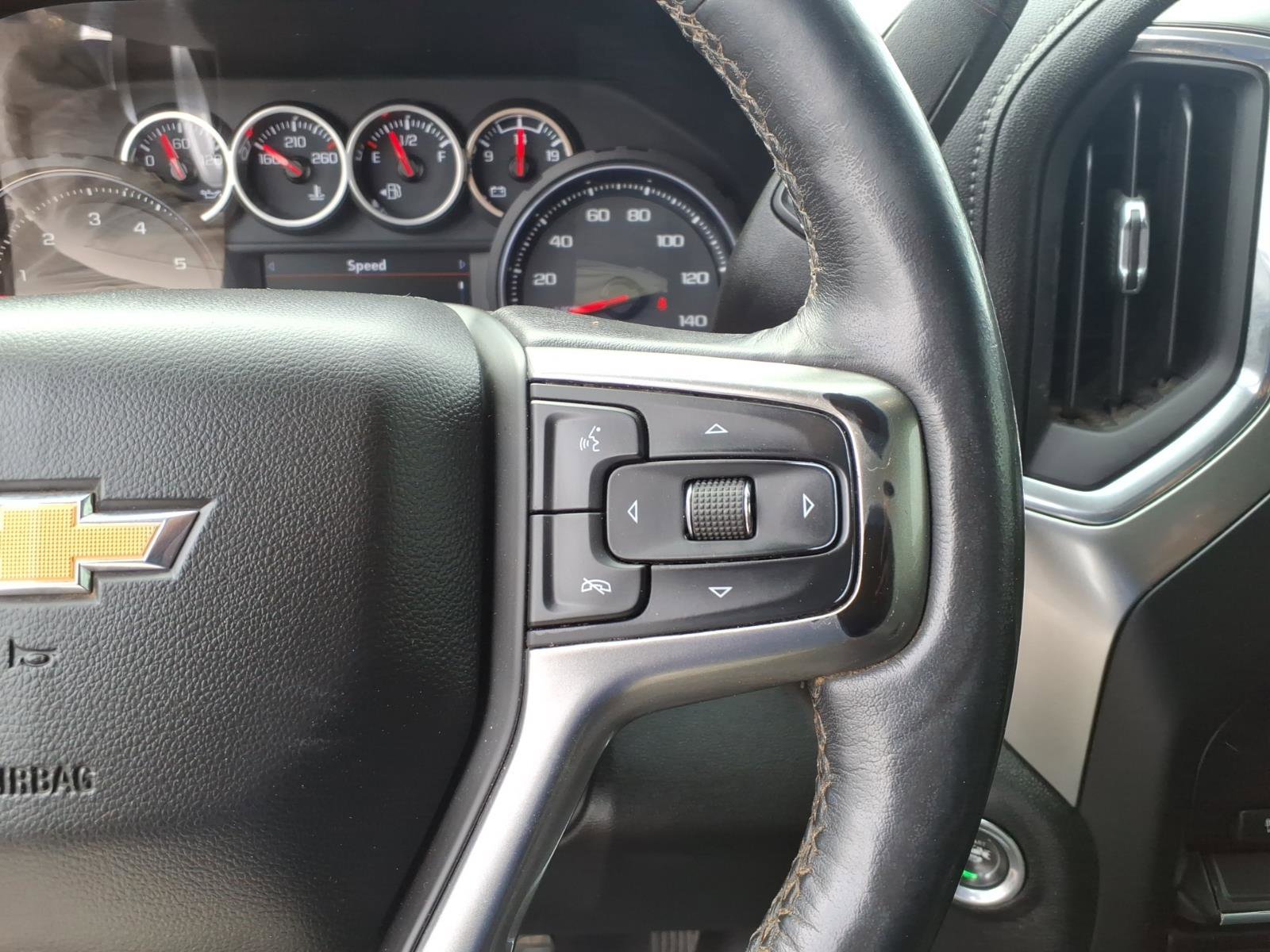 Used 2020 Chevrolet Silverado 3500 LTZ w/ LTZ Convenience Package image 12