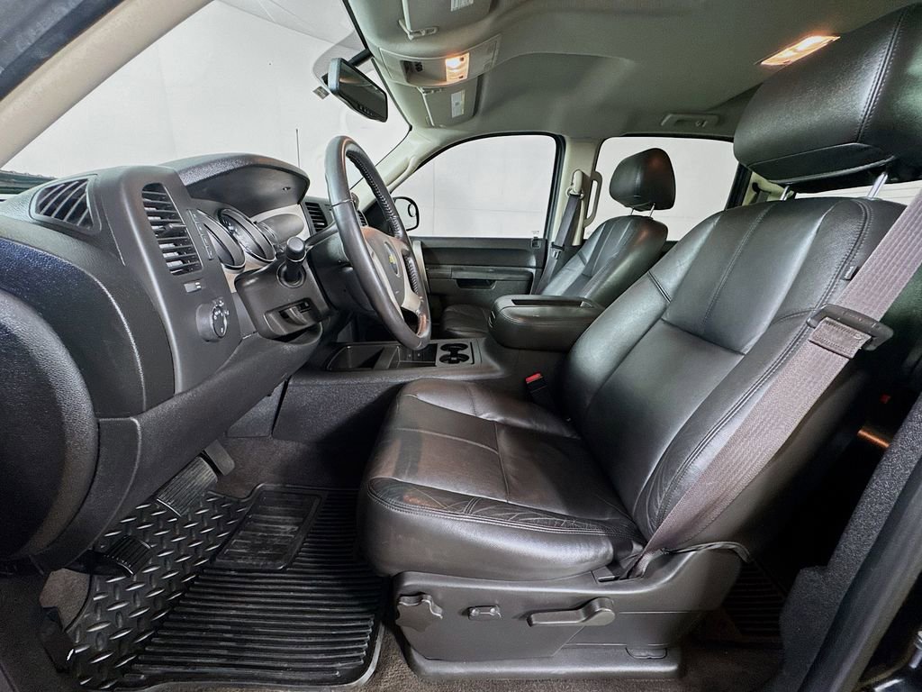 Used 2013 Chevrolet Silverado 1500 LT w/ All-Star Edition AWD/4WD image 22