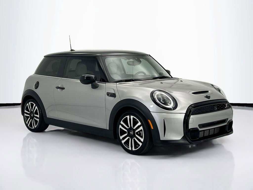 Certified 2024 MINI Cooper S image 4