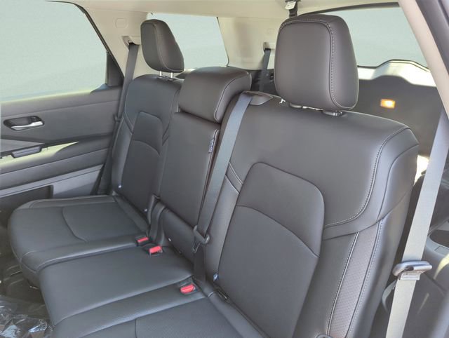 New 2026 Nissan Pathfinder SL FWD image 30