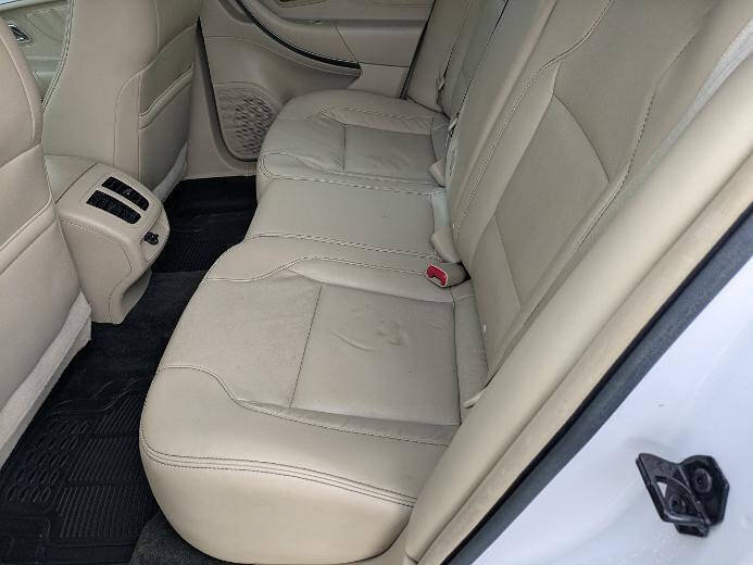 Used 2014 Ford Taurus SEL FWD image 15