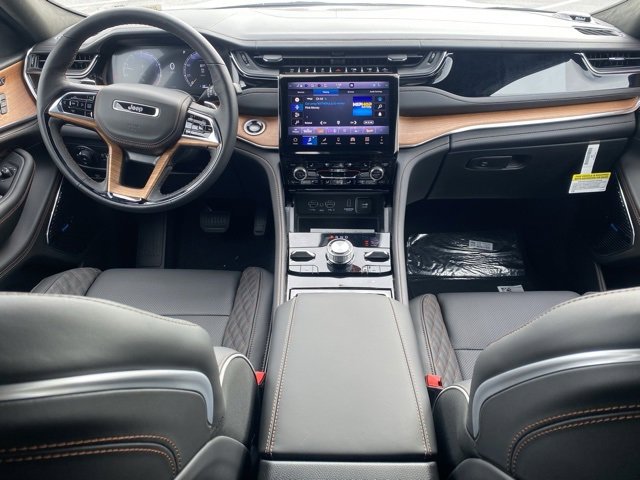 New 2025 Jeep Grand Cherokee L Summit image 38