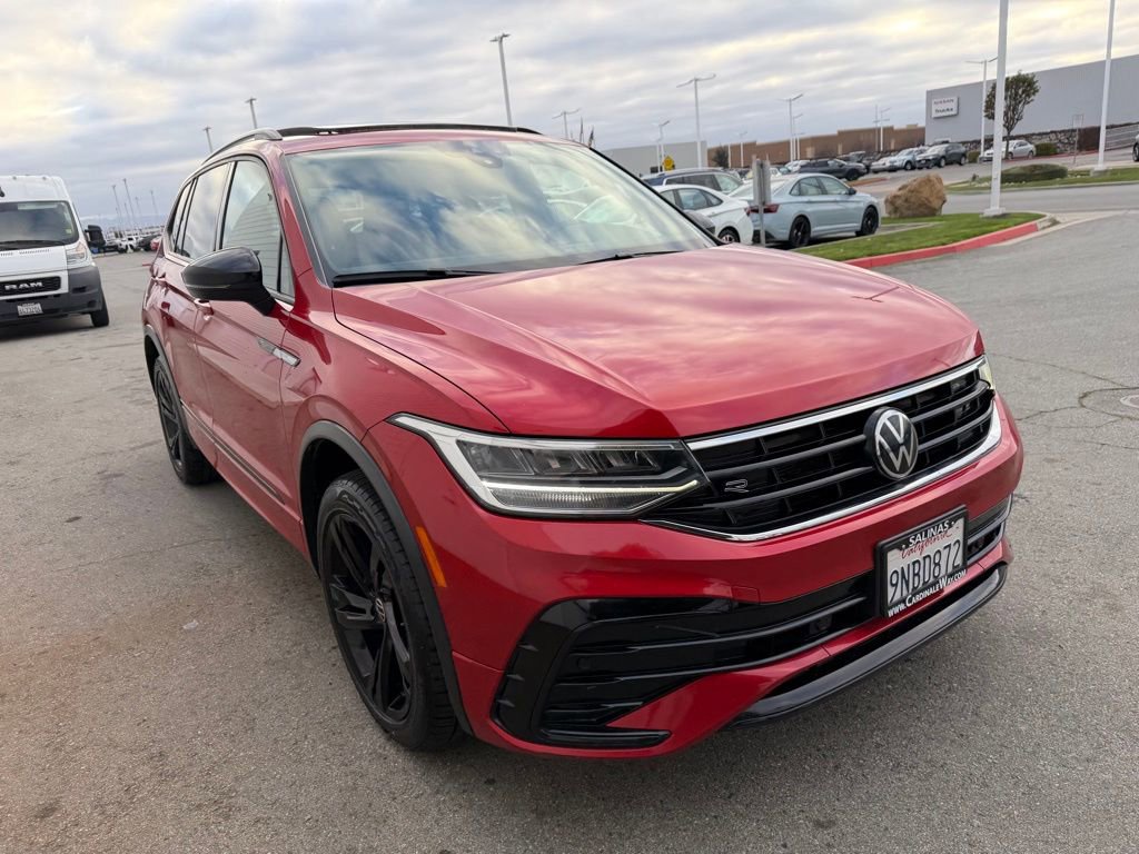 Used 2024 Volkswagen Tiguan SE R-Line image 8