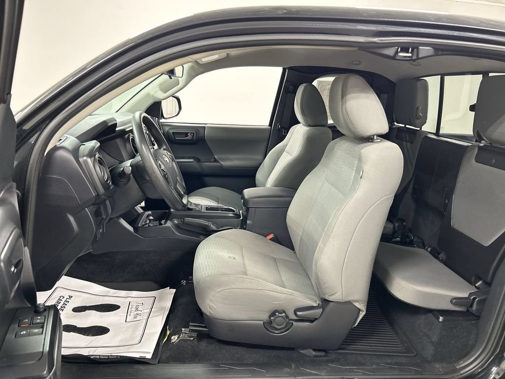 Used 2019 Toyota Tacoma SR w/ SR Convenience Package AWD/4WD image 9