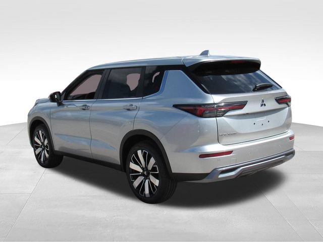 New 2026 Mitsubishi Outlander SE FWD image 7