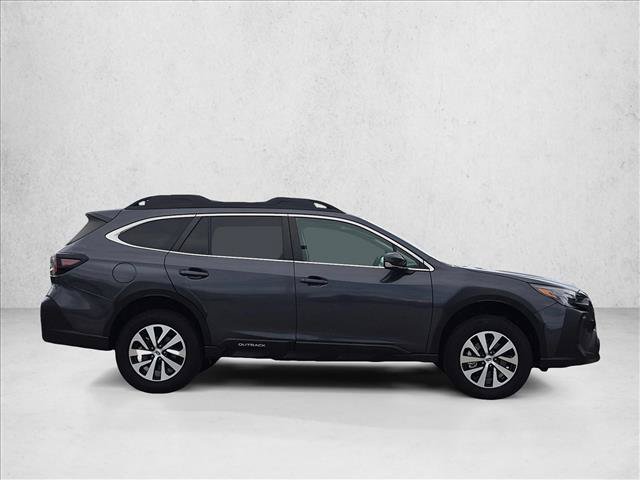 Used 2025 Subaru Outback Premium AWD/4WD image 4