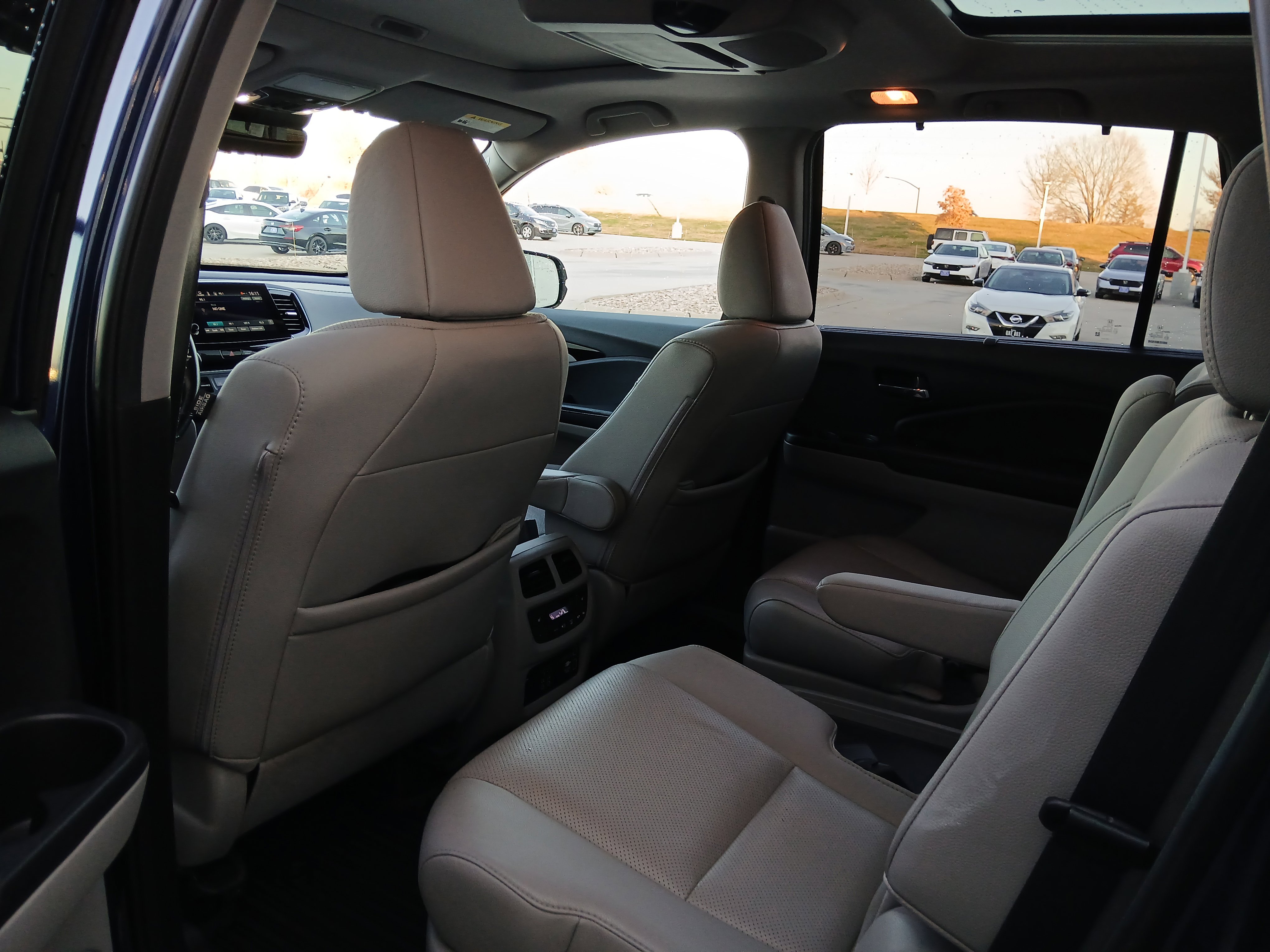 Used 2019 Honda Pilot Elite image 9