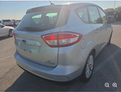 Used 2017 Ford C-MAX SE w/ Equipment Group 201A FWD image 4