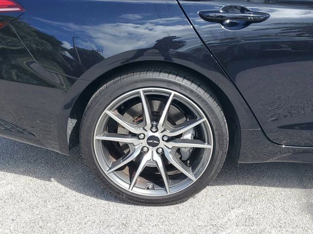 Used 2026 Genesis G70 2.5T image 5