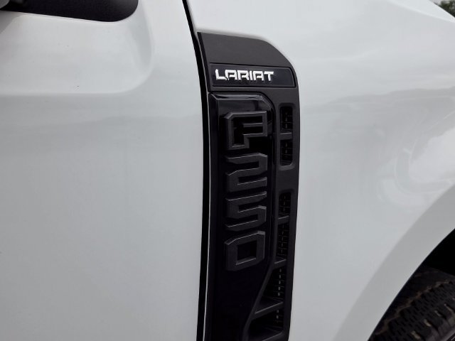 Used 2024 Ford F250 Lariat w/ Lariat Ultimate Package AWD/4WD image 15