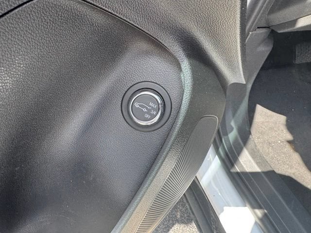 Used 2025 Buick Envista Sport Touring w/ Convenience I Package FWD image 9