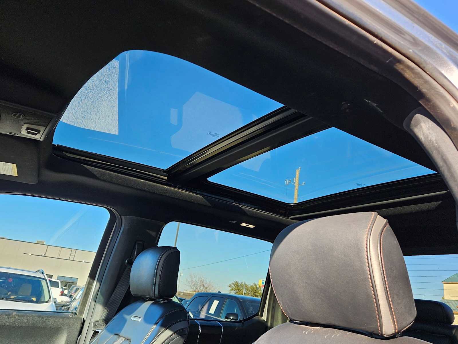 Used 2020 Ford F150 Platinum w/ Equipment Group 701A Luxury image 19