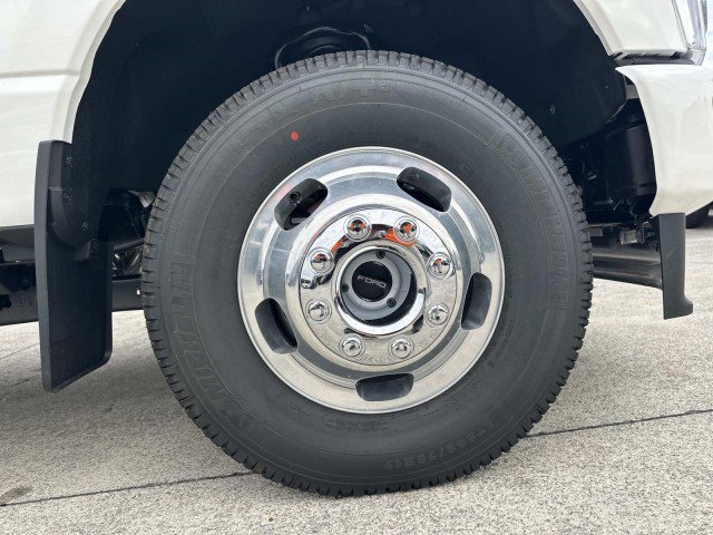 New 2026 Ford F350 Platinum w/ Platinum Plus Package AWD/4WD image 12