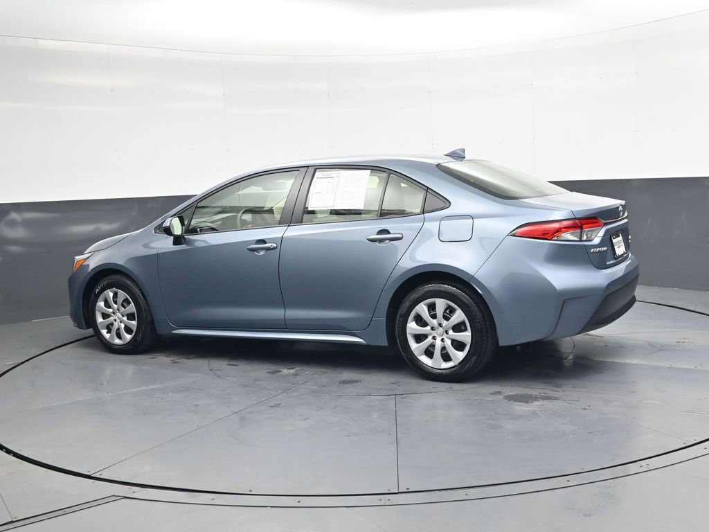 Used 2025 Toyota Corolla LE image 6