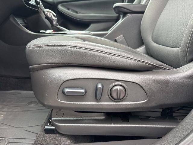 Used 2023 Buick Encore GX Preferred w/ Cold Weather Comfort Package image 30