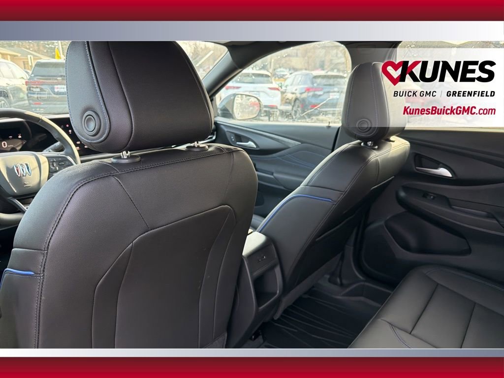 New 2026 Buick Envista Sport Touring image 32