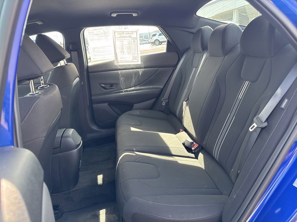Used 2025 Hyundai Elantra SEL w/ Cargo Package image 11