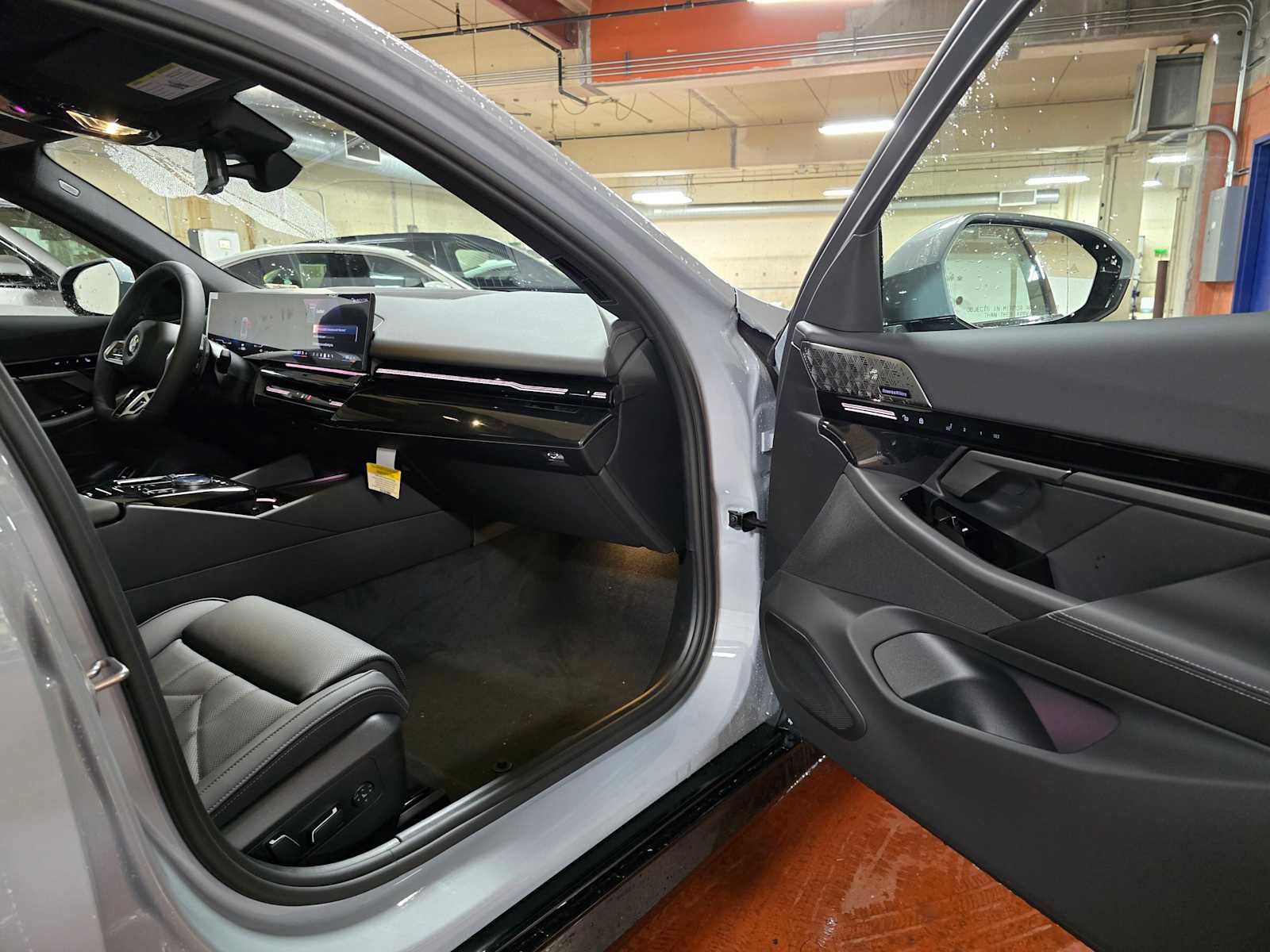 New 2026 BMW 530i xDrive w/ M Sport Package image 13