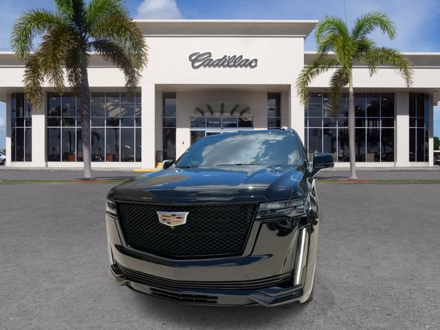 Used 2023 Cadillac Escalade ESV Sport w/ Touring Package RWD image 4