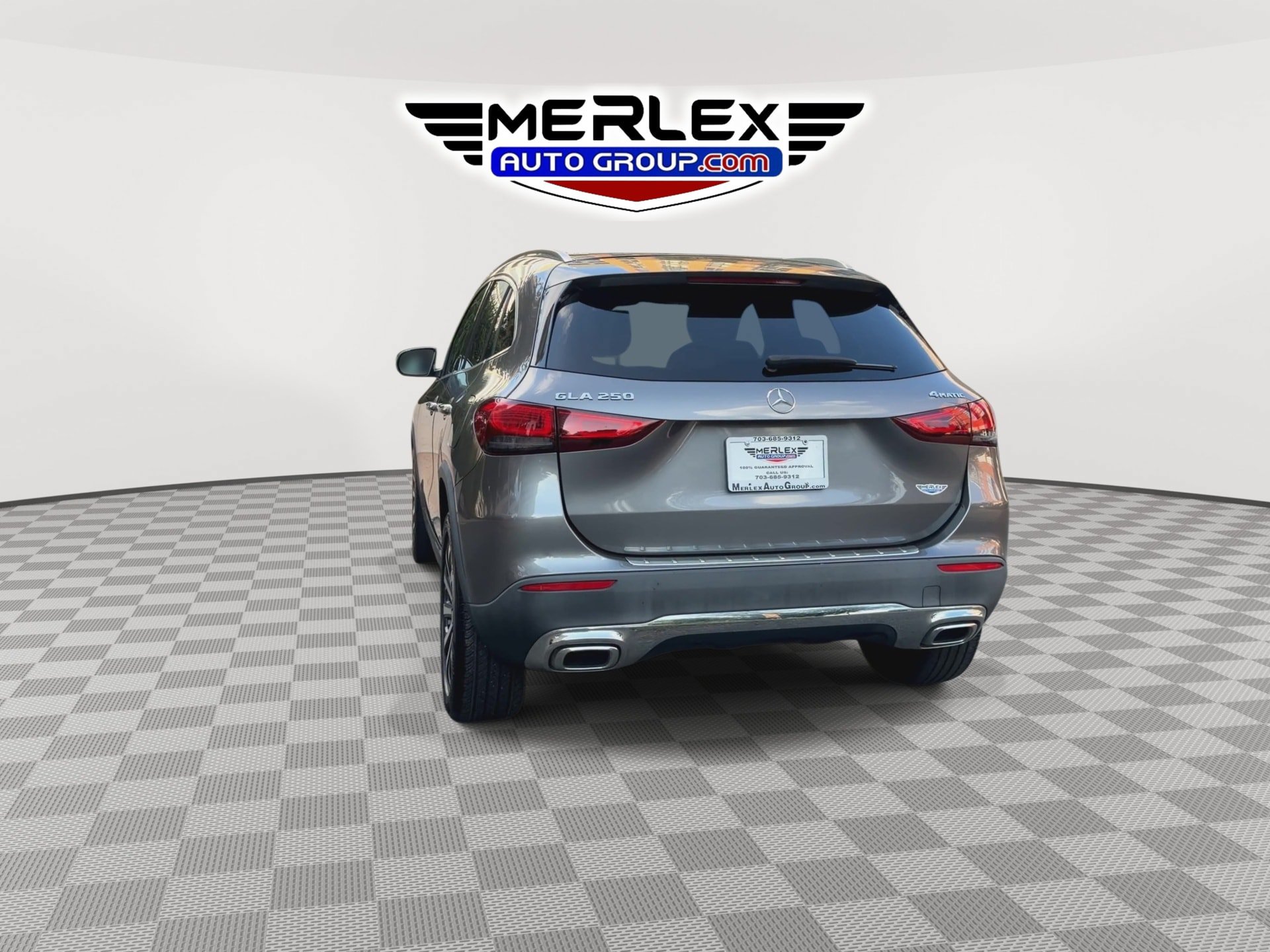 Used 2021 Mercedes-Benz GLA 250 4MATIC w/ Premium Package image 7