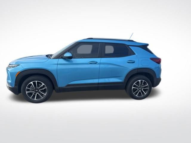 Used 2026 Chevrolet TrailBlazer LT w/ Driver Confidence Package image 2