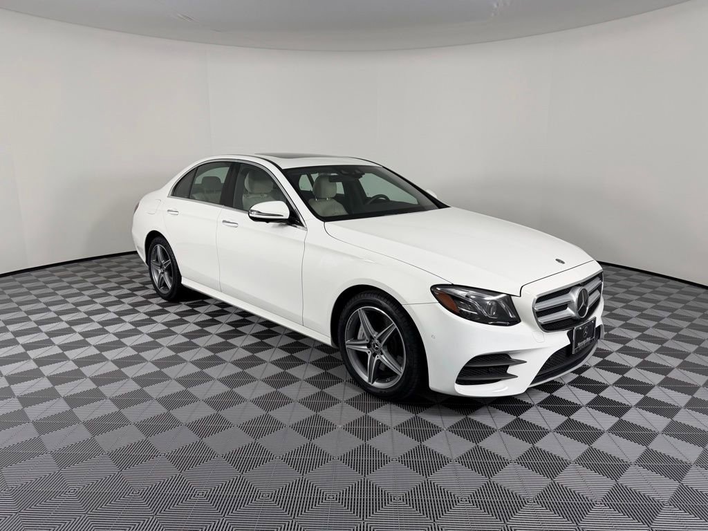 Used 2018 Mercedes-Benz E 300 4MATIC image 1