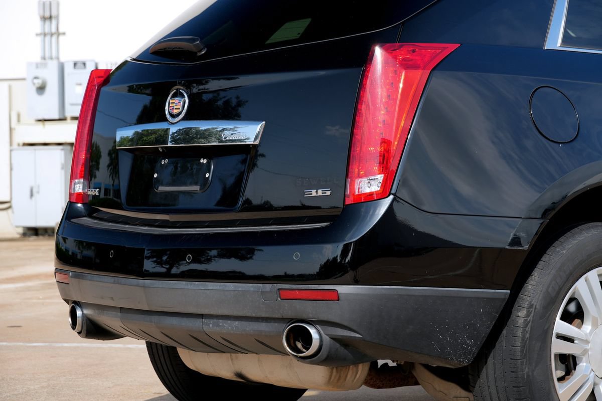 Used 2013 Cadillac SRX Luxury w/ Driver Awareness Package FWD image 34