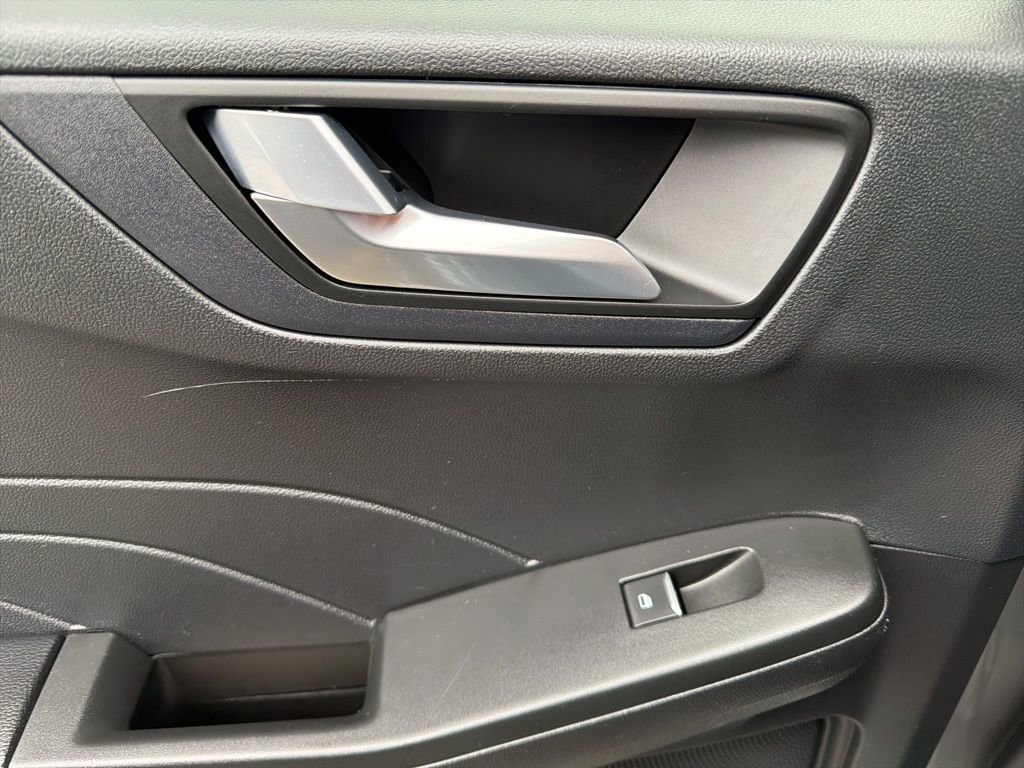 Used 2022 Ford Escape SEL image 36