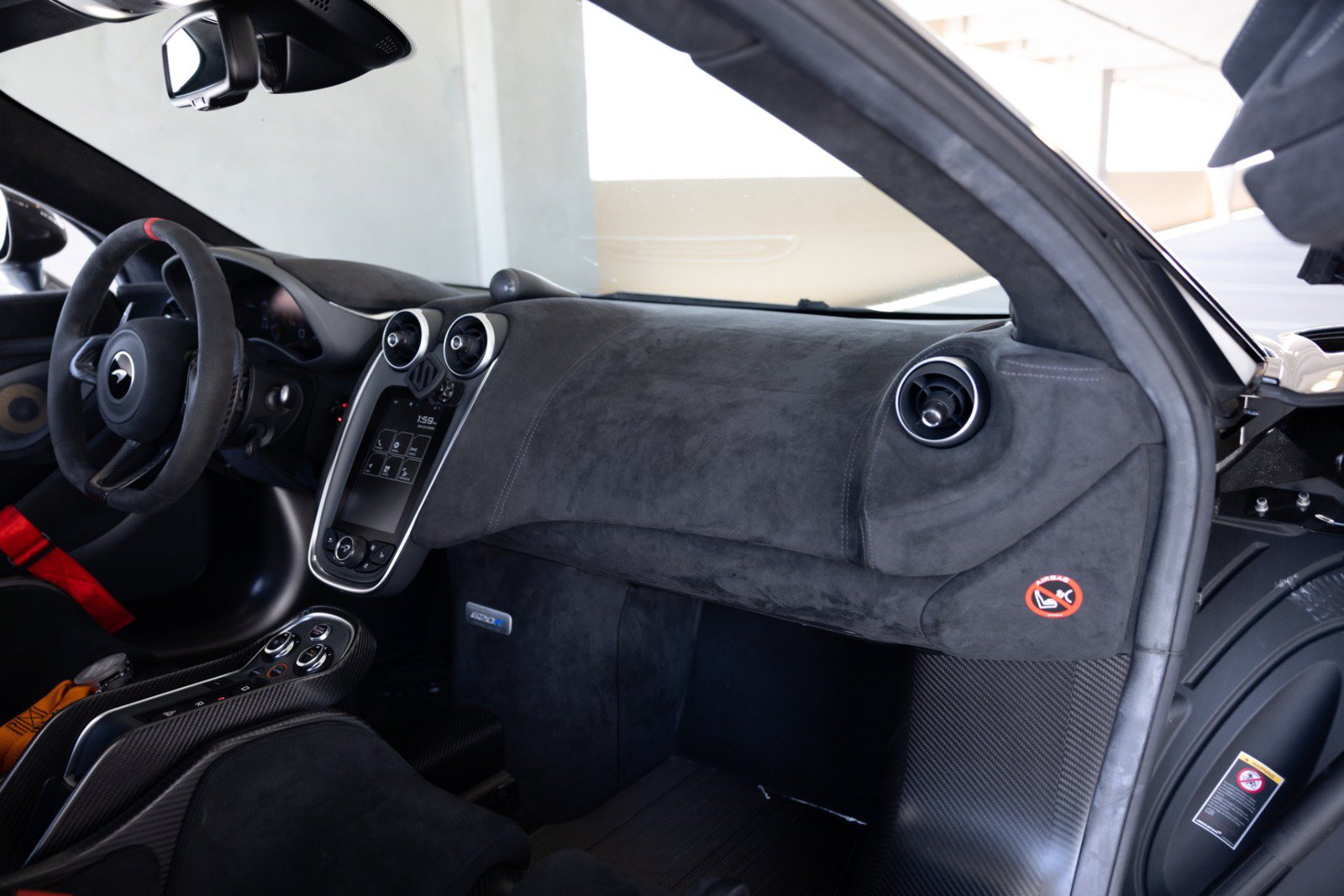 Used 2020 McLaren 620R RWD image 57