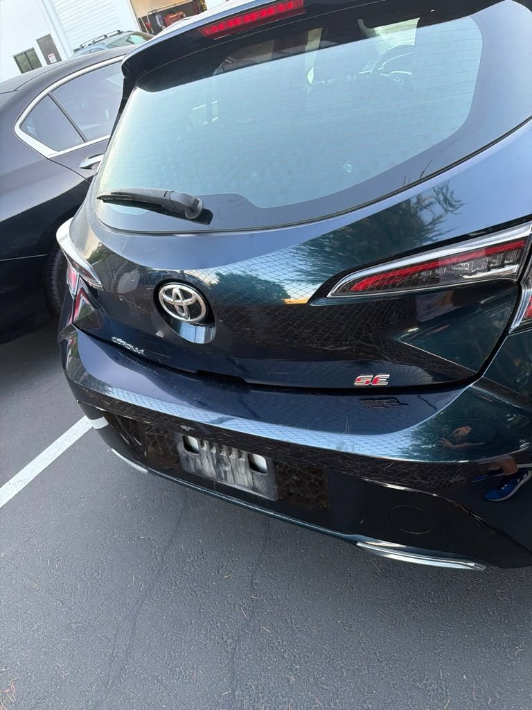 Used 2019 Toyota Corolla SE w/ Carpet Mat Package FWD image 4