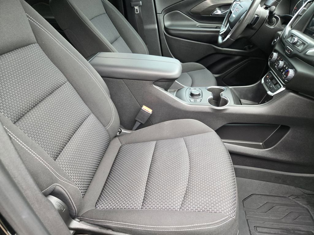 Used 2023 GMC Terrain SLE w/ Driver Convenience Package FWD image 12