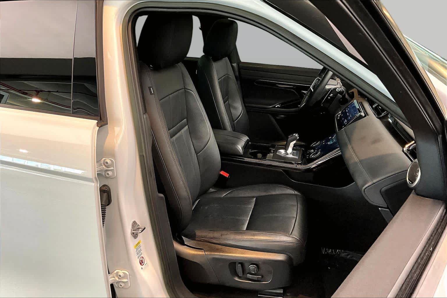 Used 2023 Land Rover Range Rover Evoque R-Dynamic SE AWD/4WD image 9