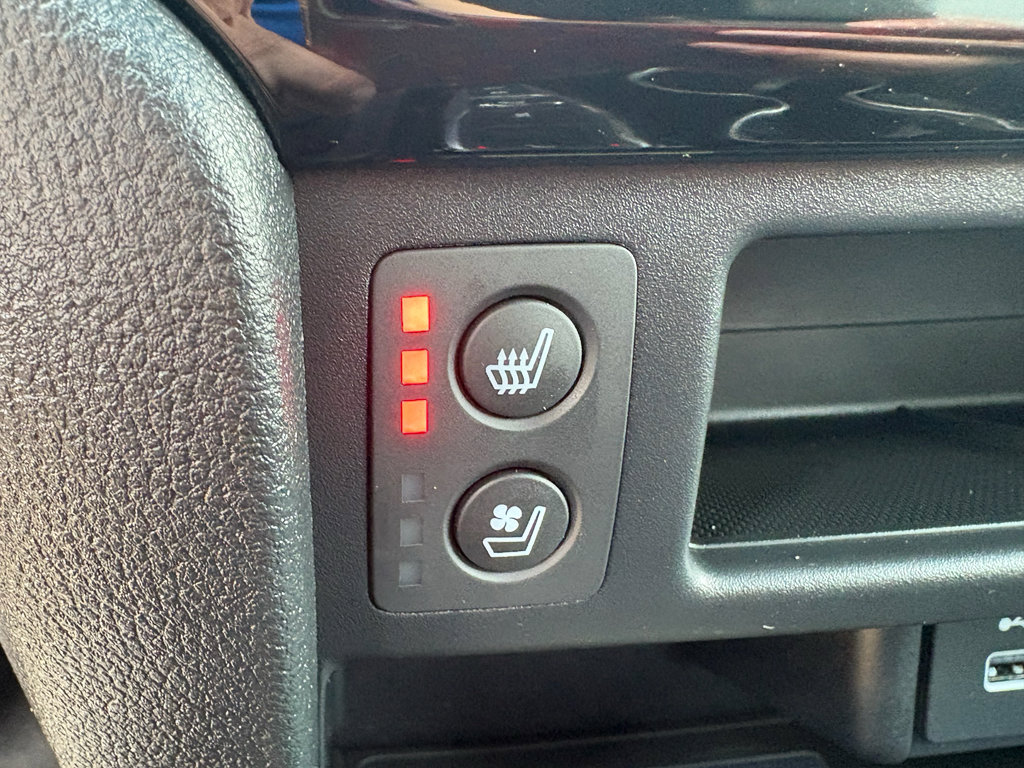 Certified 2024 Honda Passport Black Edition image 23