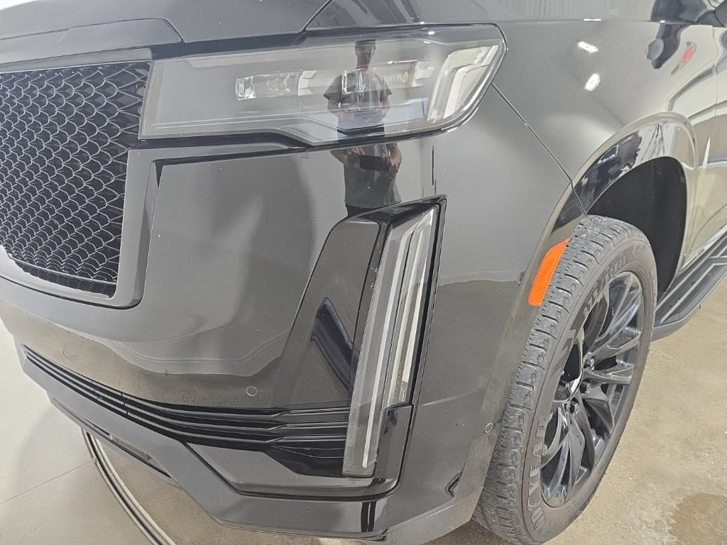 Used 2022 Cadillac Escalade ESV Sport Platinum w/ LPO, ONYX Package AWD/4WD image 22