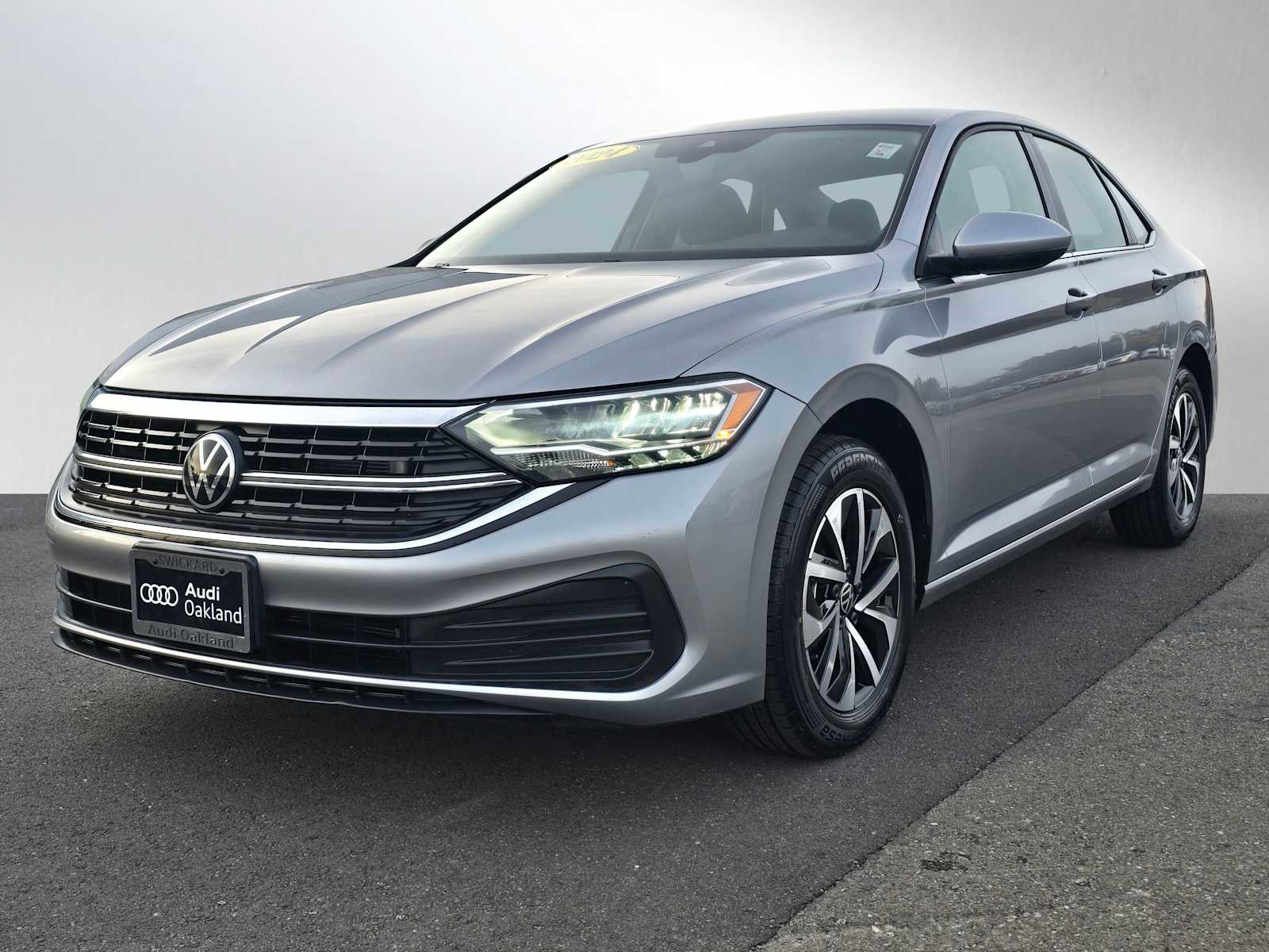 Used 2024 Volkswagen Jetta S image 7