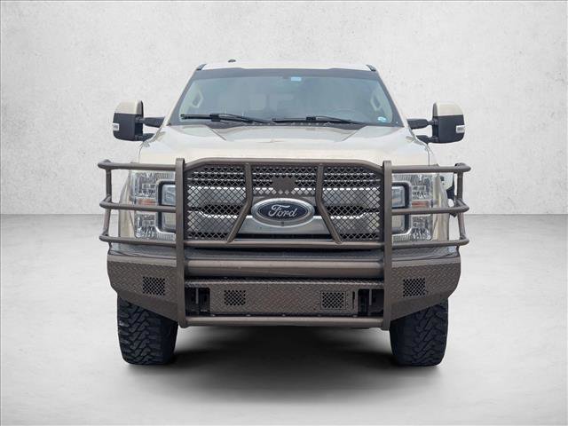Used 2017 Ford F250 Lariat w/ Lariat Value Package AWD/4WD image 2