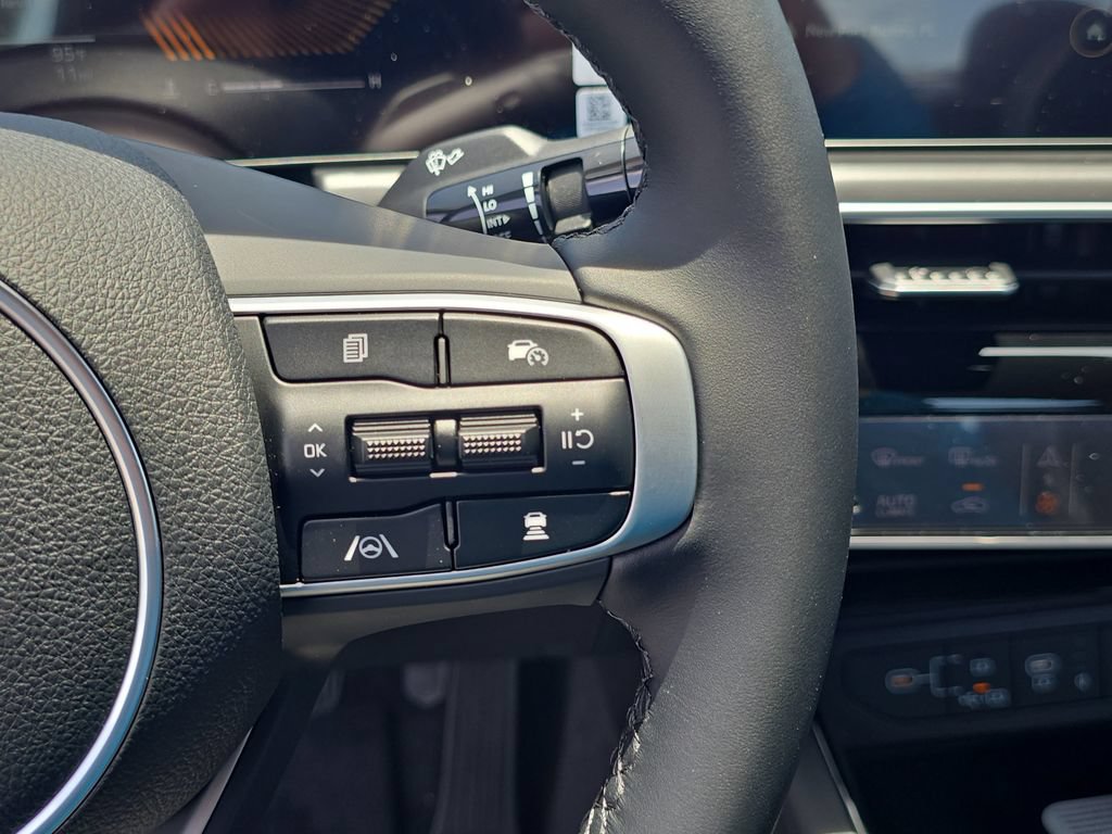 New 2026 Kia K5 GT-Line w/ GT-Line Premium Package FWD image 32